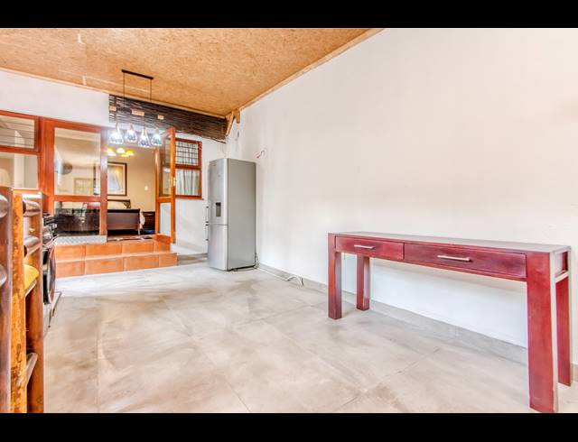 1 BEDROOM APARTMENT TO LET IN WOODMEAD